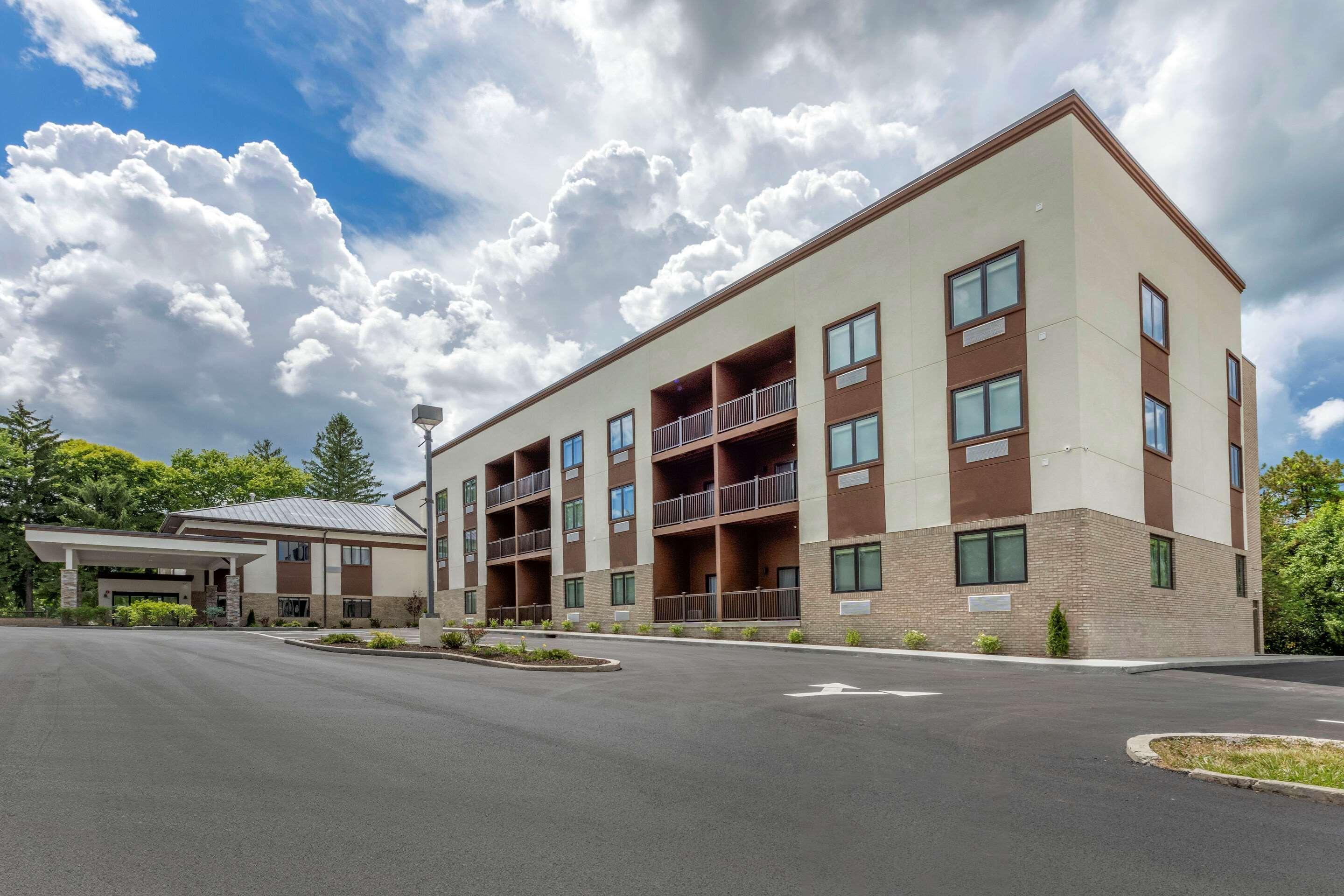 The Cranberry, Ascend Hotel Collection Morgantown Exteriör bild