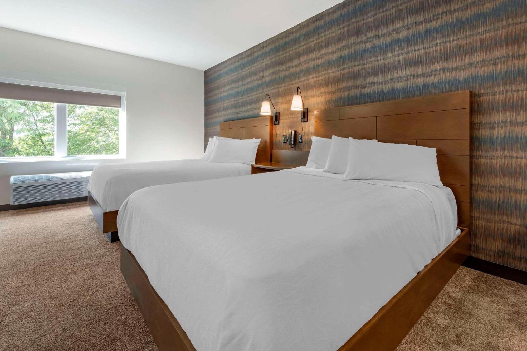 The Cranberry, Ascend Hotel Collection Morgantown Exteriör bild