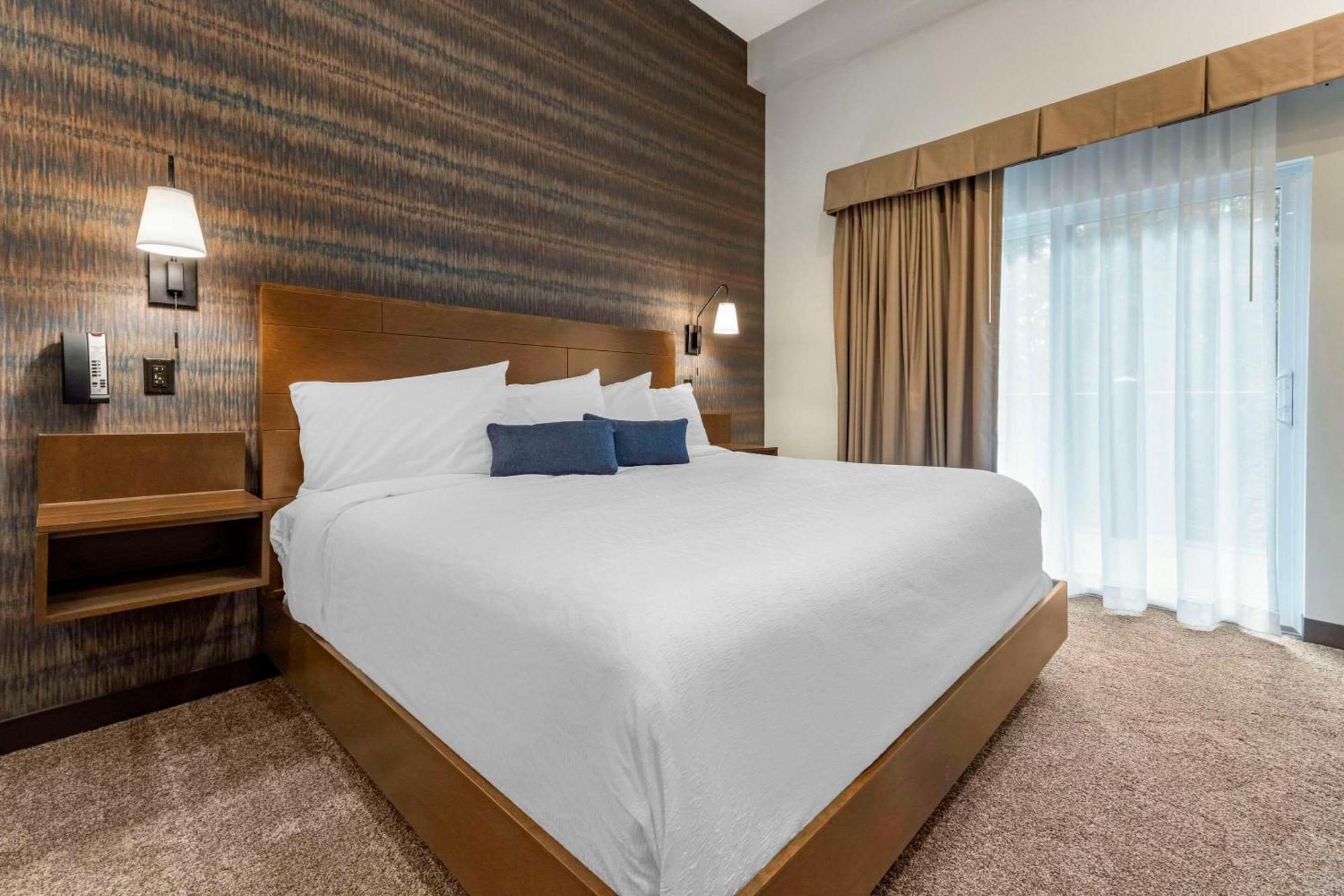 The Cranberry, Ascend Hotel Collection Morgantown Exteriör bild
