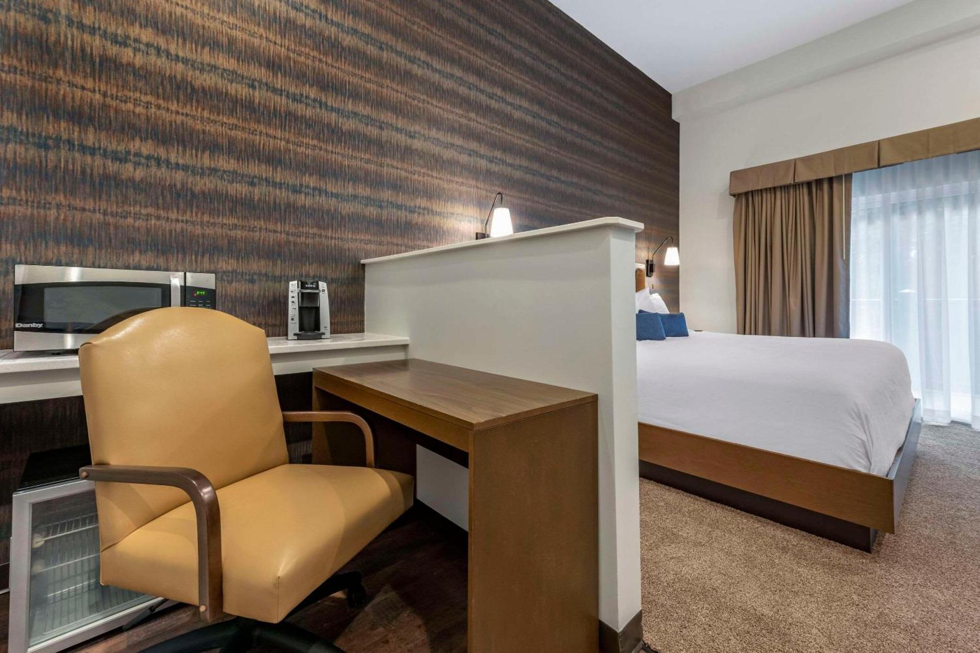 The Cranberry, Ascend Hotel Collection Morgantown Exteriör bild