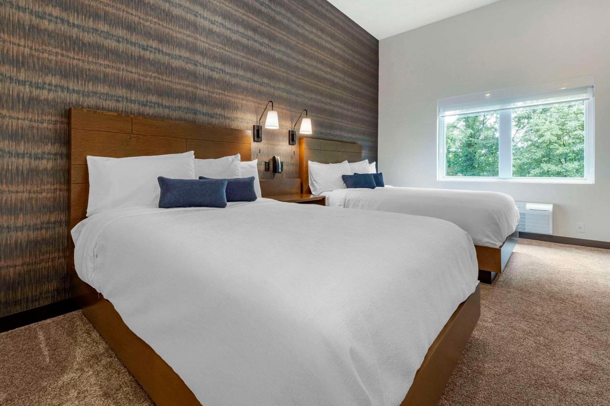 The Cranberry, Ascend Hotel Collection Morgantown Exteriör bild
