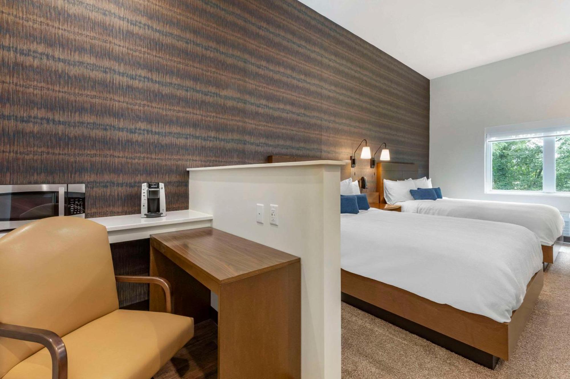 The Cranberry, Ascend Hotel Collection Morgantown Exteriör bild